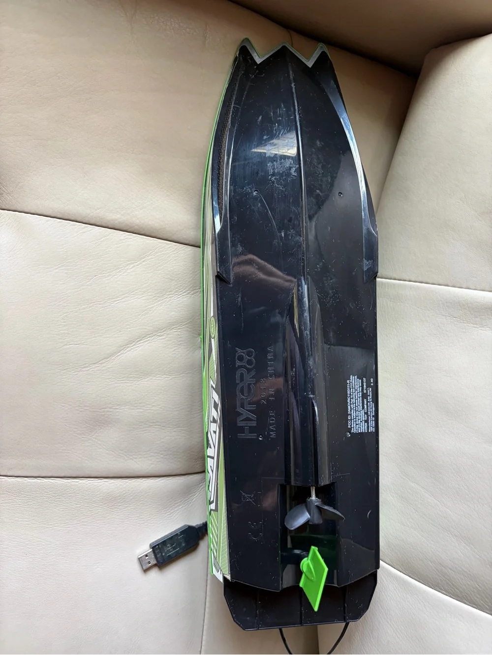 Green RC Speed Boat Toy - Bright Green. Works great.  So much fun.